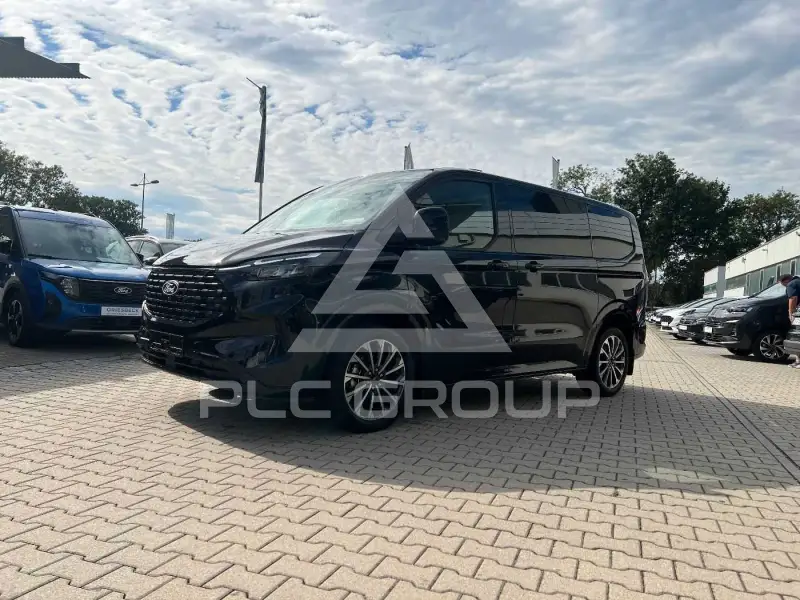 2025 Ford Tourneo
