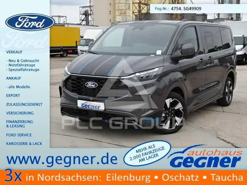 2025 Ford Tourneo