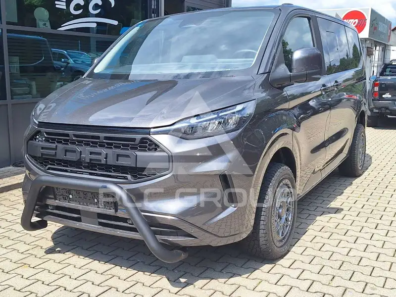 2025 Ford Tourneo