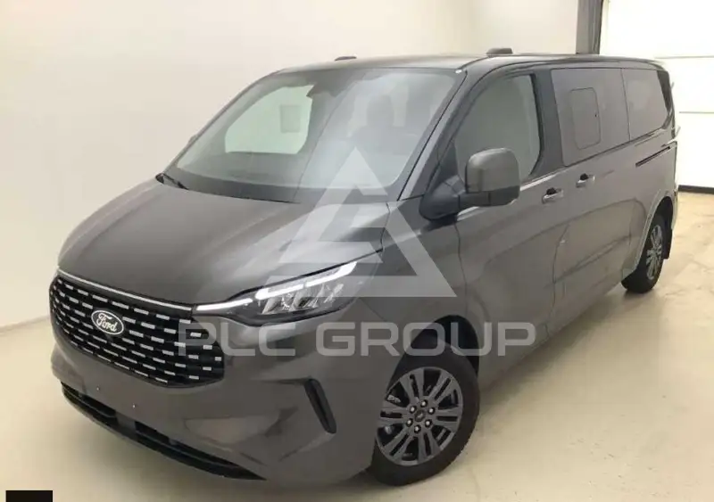2025 Ford Tourneo