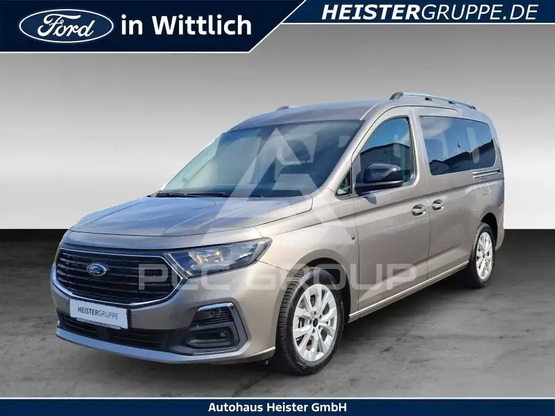 2025 Ford Tourneo