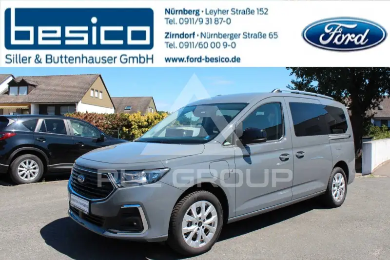2025 Ford Tourneo