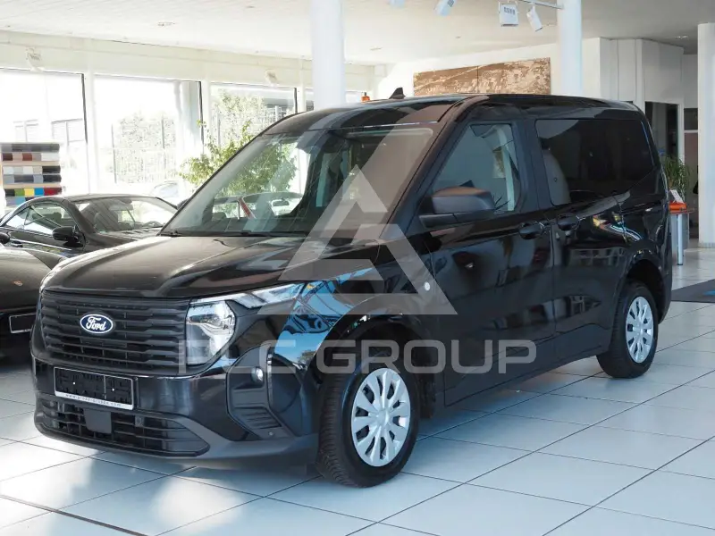 2025 Ford Tourneo