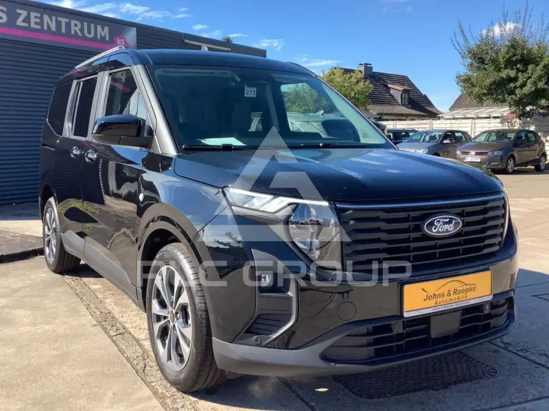 2025 Ford Tourneo