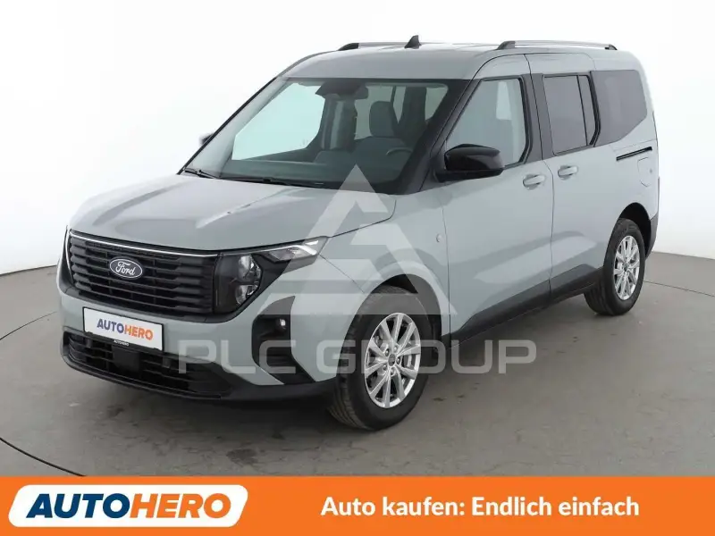2025 Ford Tourneo