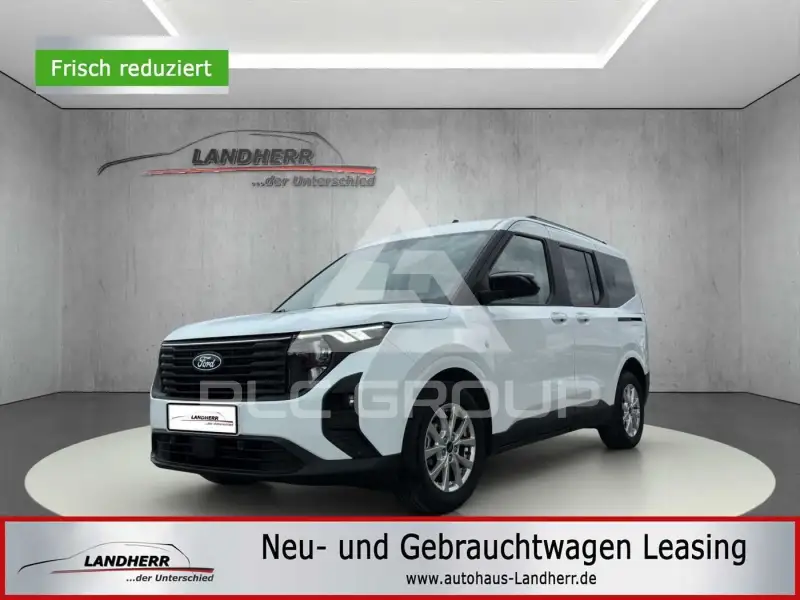 2025 Ford Tourneo