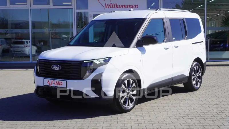 2025 Ford Tourneo