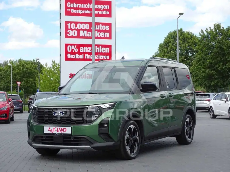 2025 Ford Tourneo