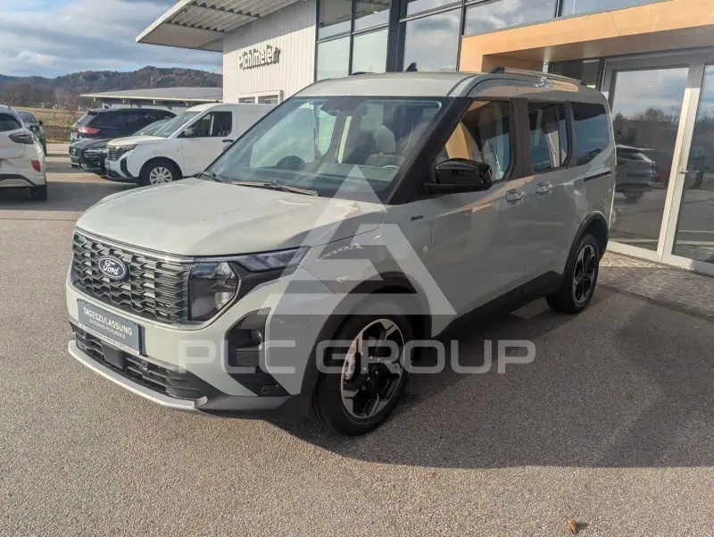 2025 Ford Tourneo