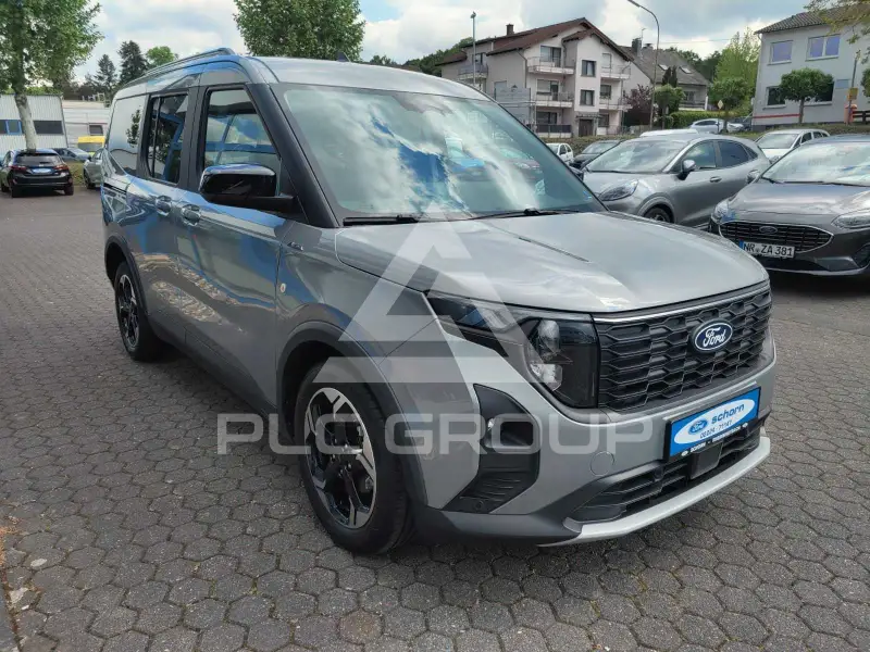 2025 Ford Tourneo