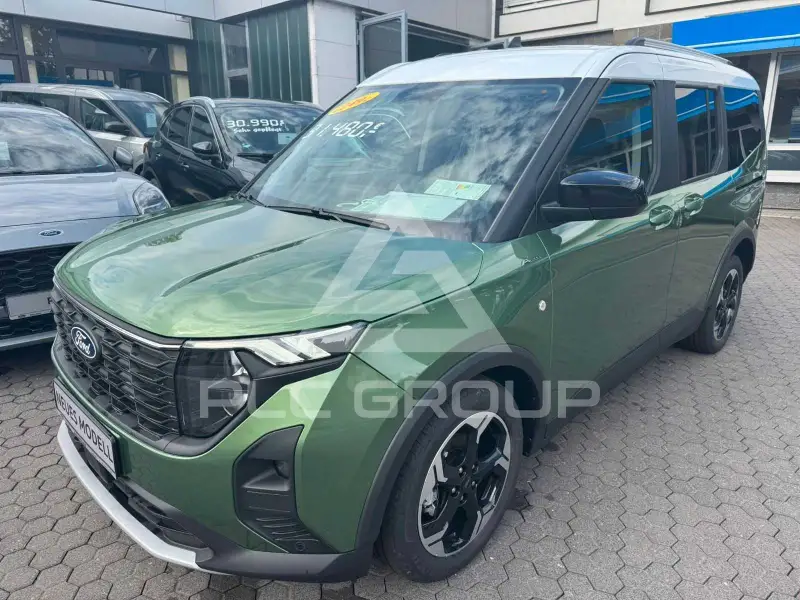 2025 Ford Tourneo