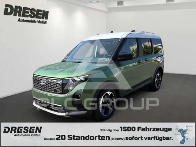 2025 Ford Tourneo