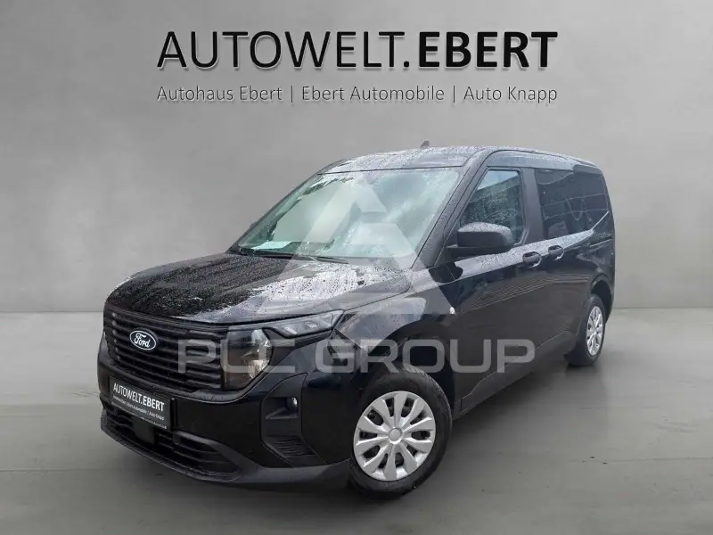 2025 Ford Tourneo
