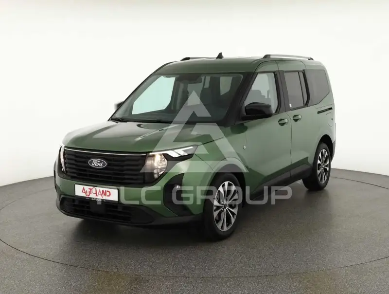 2025 Ford Tourneo
