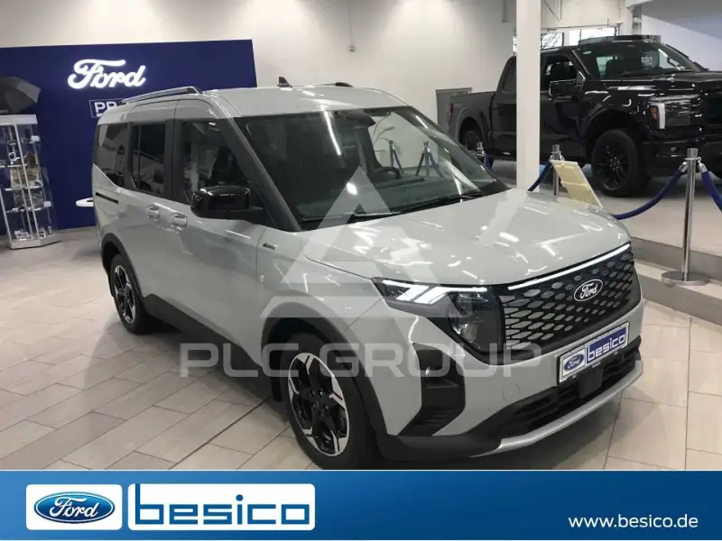 2025 Ford Tourneo