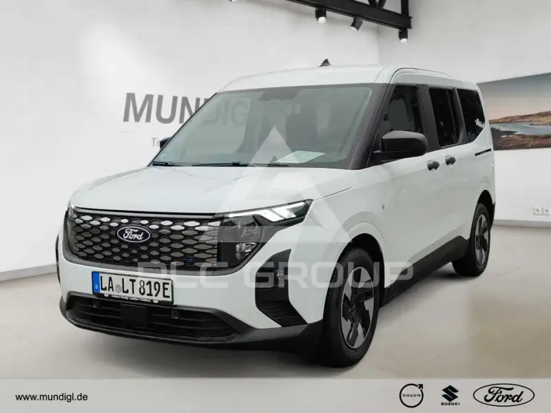 2025 Ford Tourneo