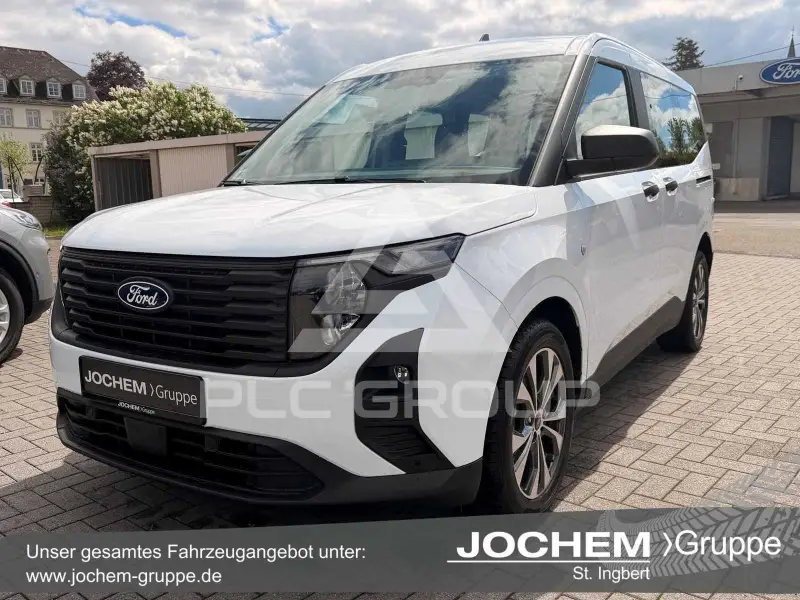2025 Ford Tourneo