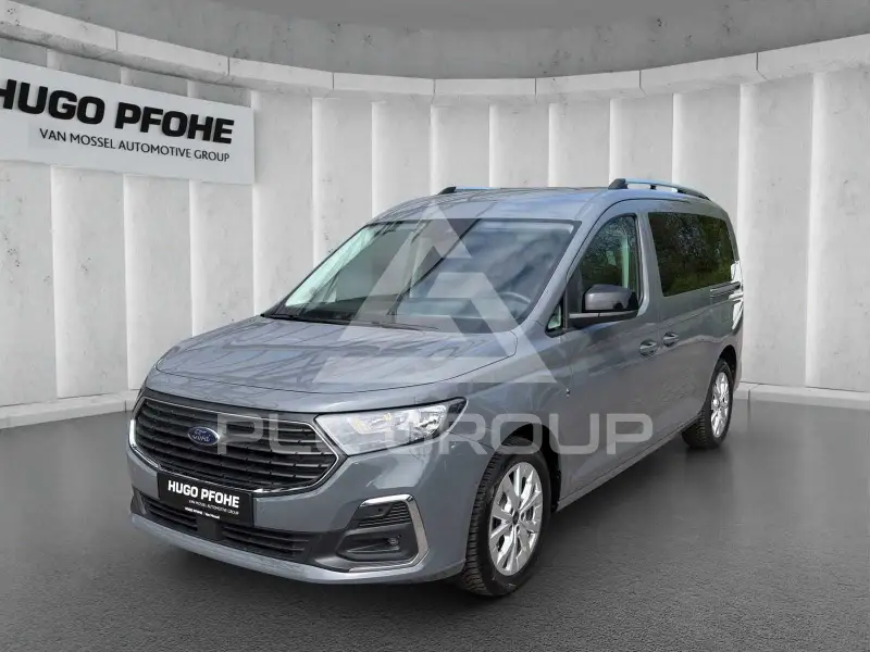 2025 Ford Tourneo
