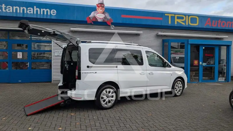 2026 Ford Tourneo