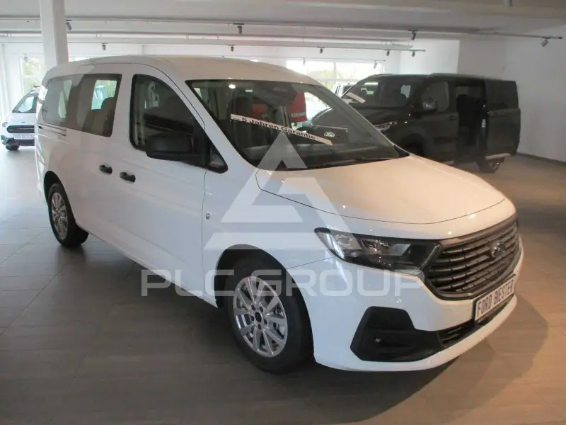 2025 Ford Tourneo