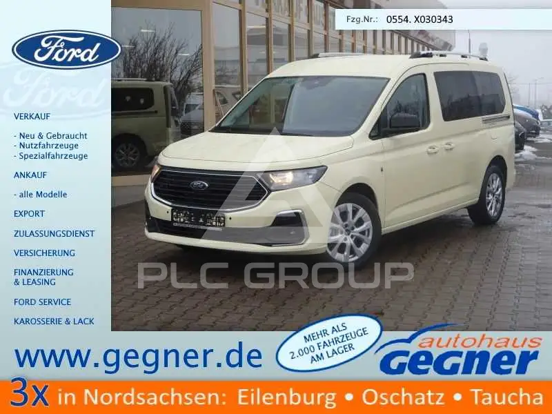 2025 Ford Tourneo