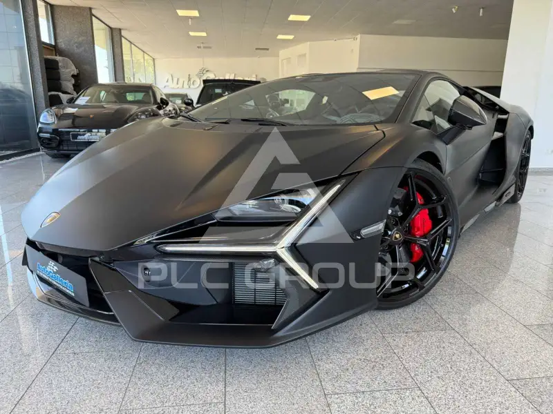 2025 Lamborghini Revuelto