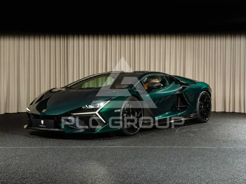 2025 Lamborghini Revuelto