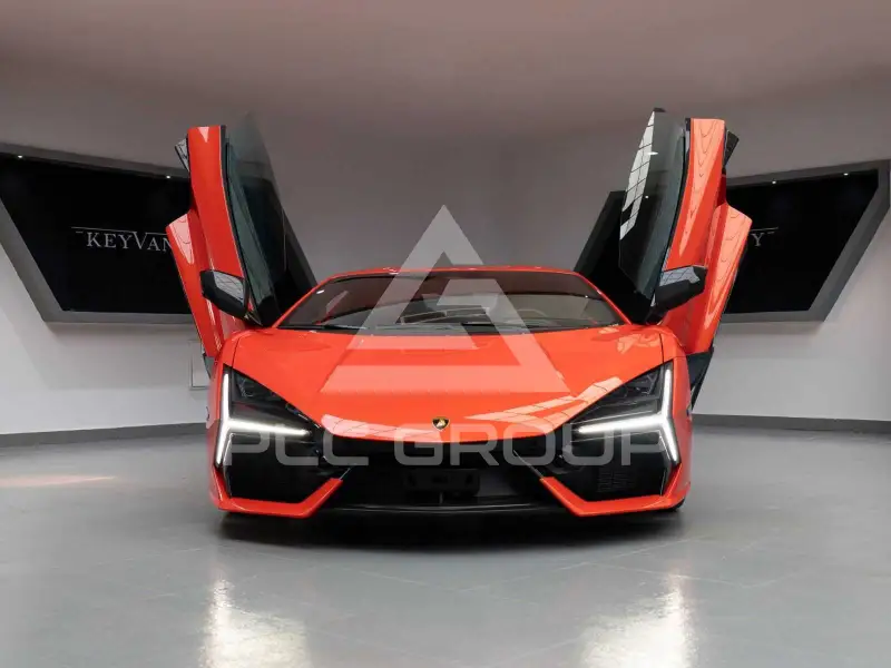 2025 Lamborghini Revuelto
