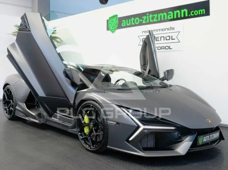 2025 Lamborghini Revuelto