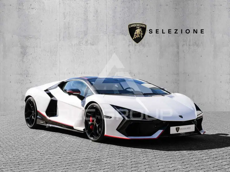 2025 Lamborghini Revuelto