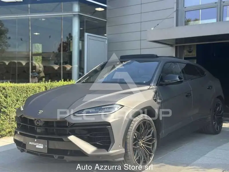 2025 Lamborghini Urus