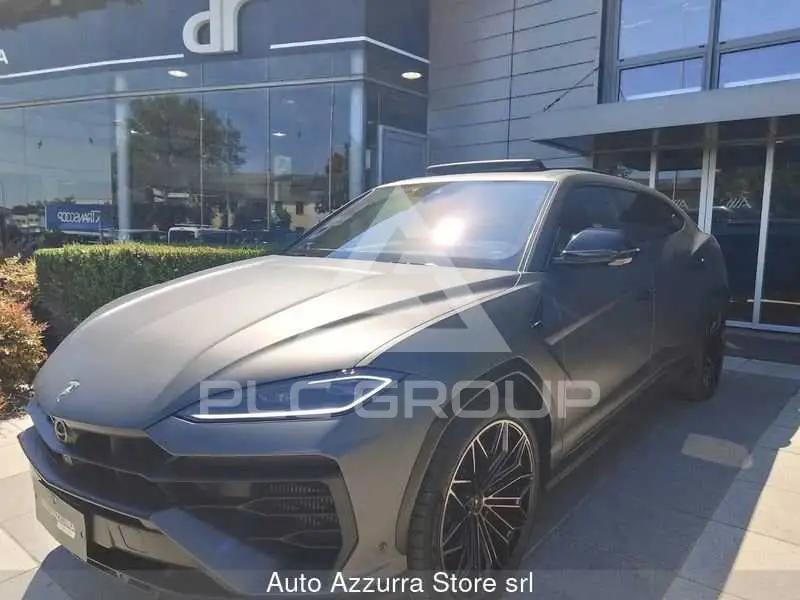 2025 Lamborghini Urus
