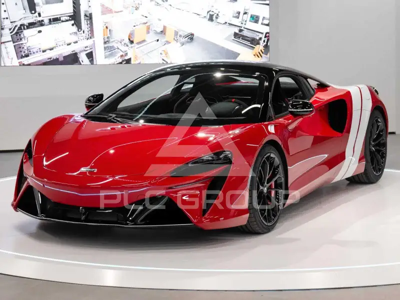 2025 McLaren ARTURA