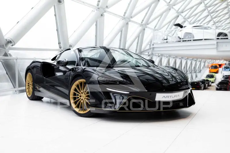 2025 McLaren ARTURA