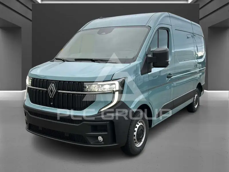 2025 Renault Master