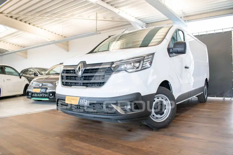 2025 Renault Trafic