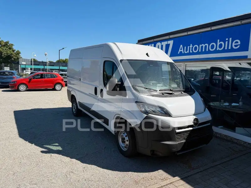2025 Opel Movano