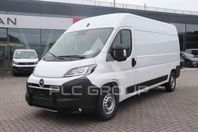 2025 Opel Movano