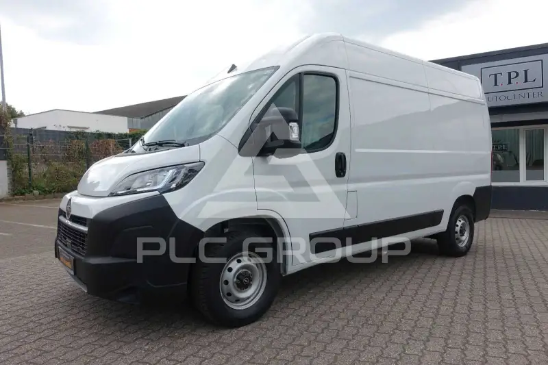 2025 Opel Movano