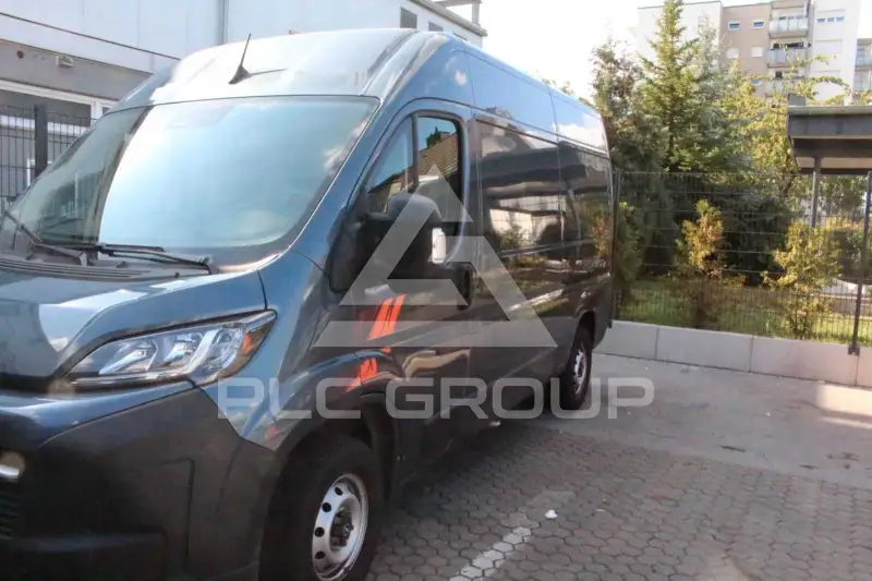 2025 Opel Movano