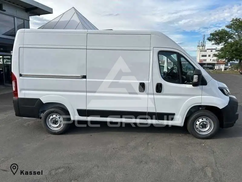 2025 Opel Movano