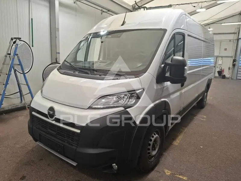 2025 Opel Movano