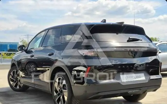2025 Opel GrandlandX