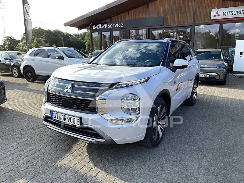 2026 Mitsubishi OUTLANDER