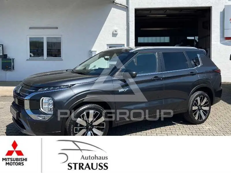 2026 Mitsubishi OUTLANDER