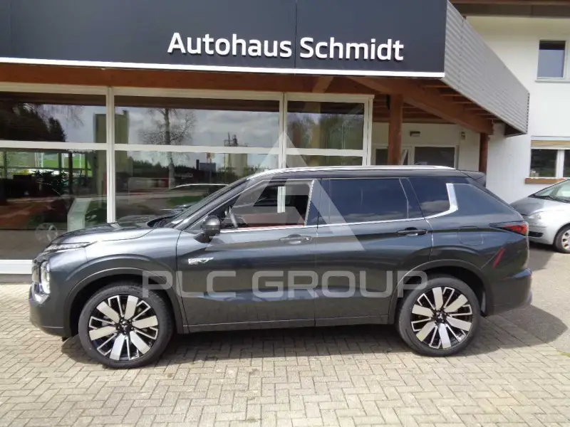 2026 Mitsubishi OUTLANDER