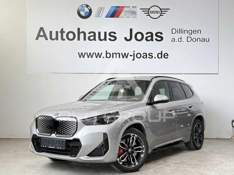 2026 BMW iX
