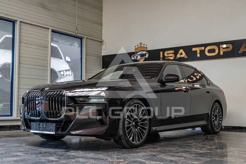 2026 BMW 740