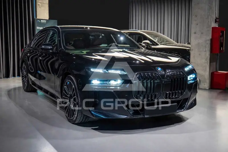 2026 BMW 740
