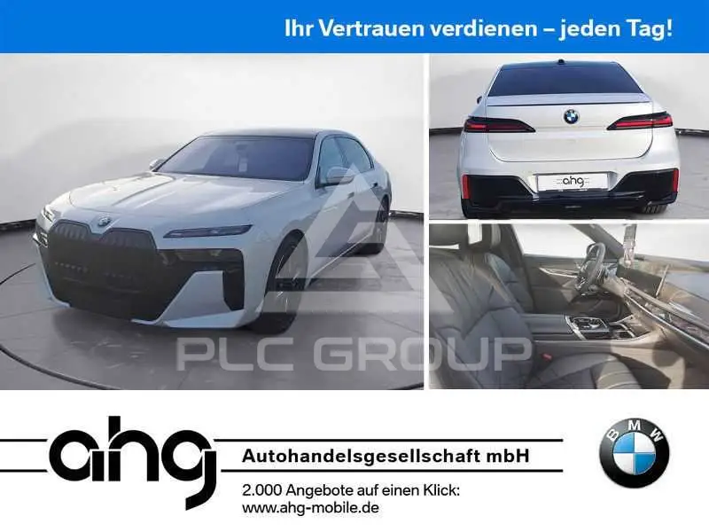 2026 BMW 740